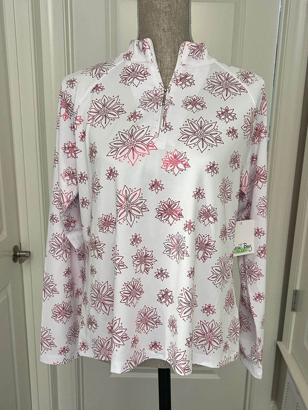 NWT! Coral Bay Golf Women’s Metallic Red &White  Activewear Poinsettia Top Sz PL